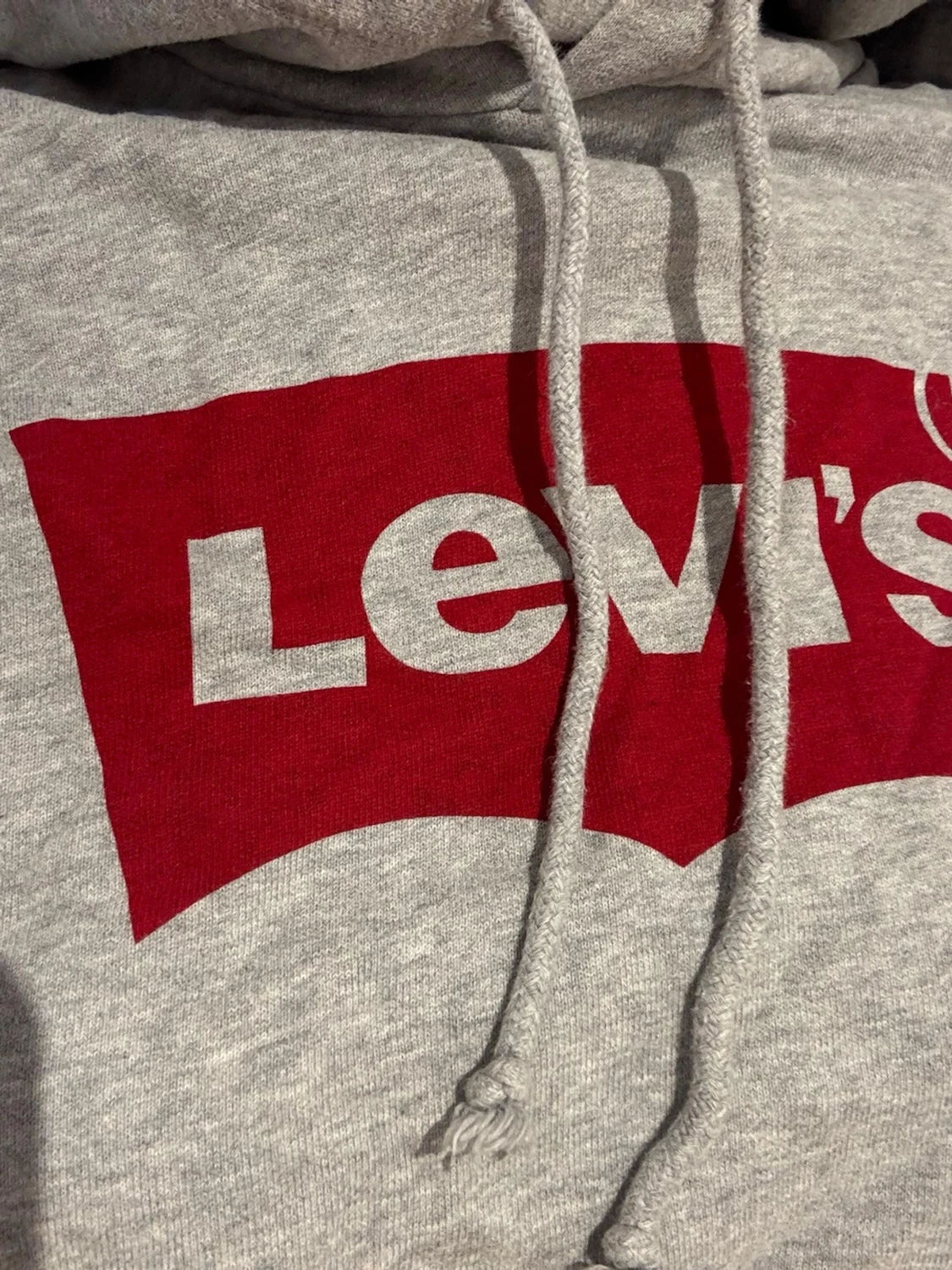 Grå Levi's hoodie - 2
