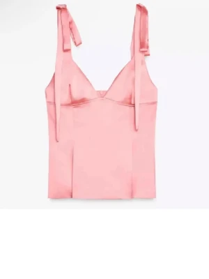 Zara topp - Supersöt topp från Zara i finaste färgen!! med axelband som knyts till rosetter. Perfekt till sommaren eller fest🩷🩷 storlek s men sitter som xs🥰