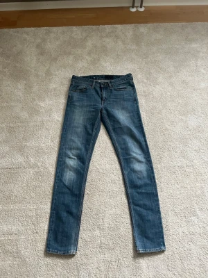 Blå slim fit jeans från tiger of Sweden - Ett par feta tiger of Sweden jeans 