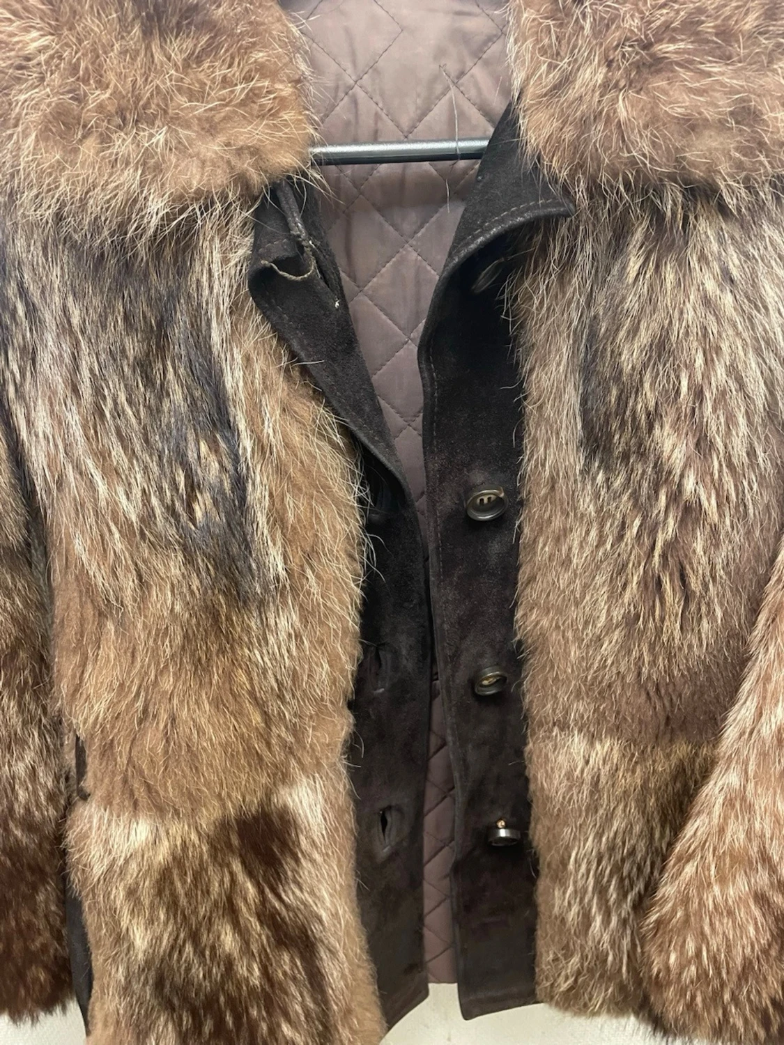 Brun pälsjacka med bred krage - 1