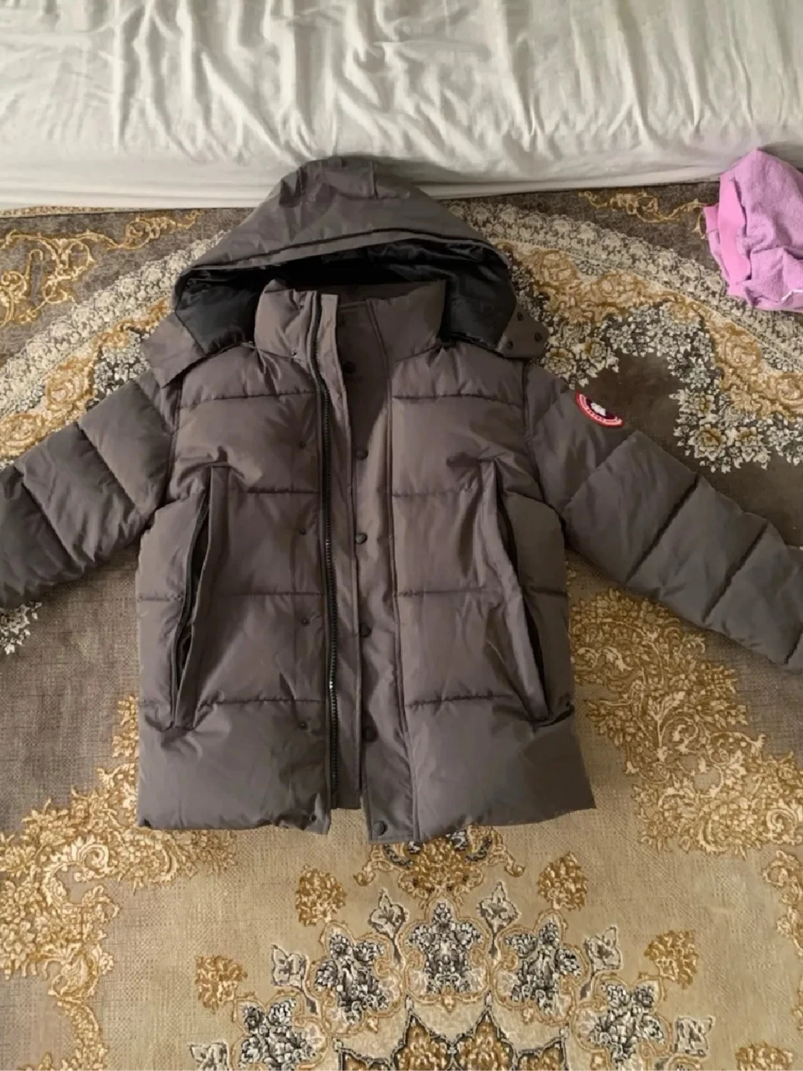 Mörkgrå dunjacka från Canada Goose - 1