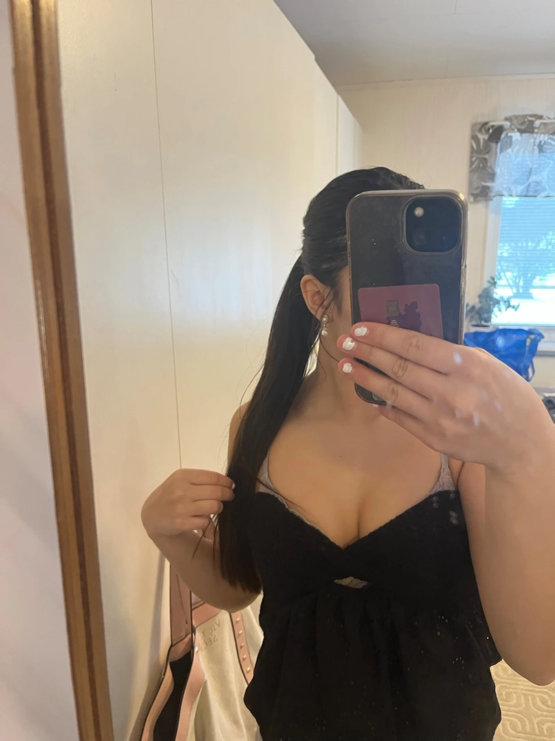 Svart ärmlös linnetopp med spets - 1