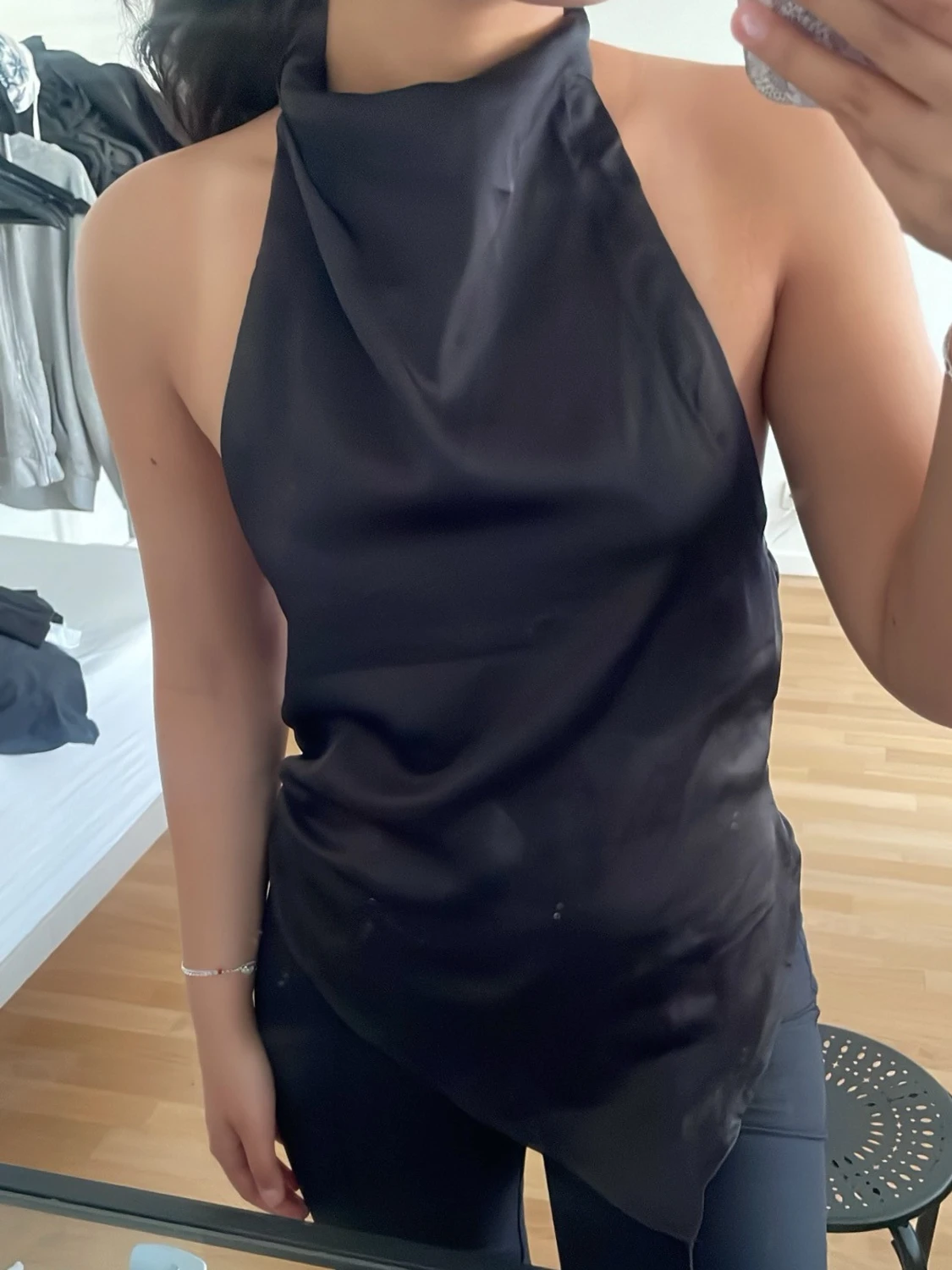 Svart halterneck topp i satin - 4
