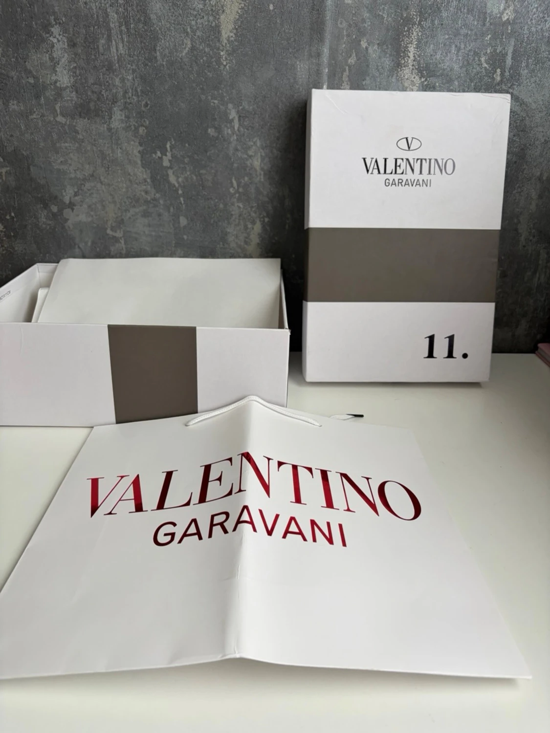 Valentino opens - 3