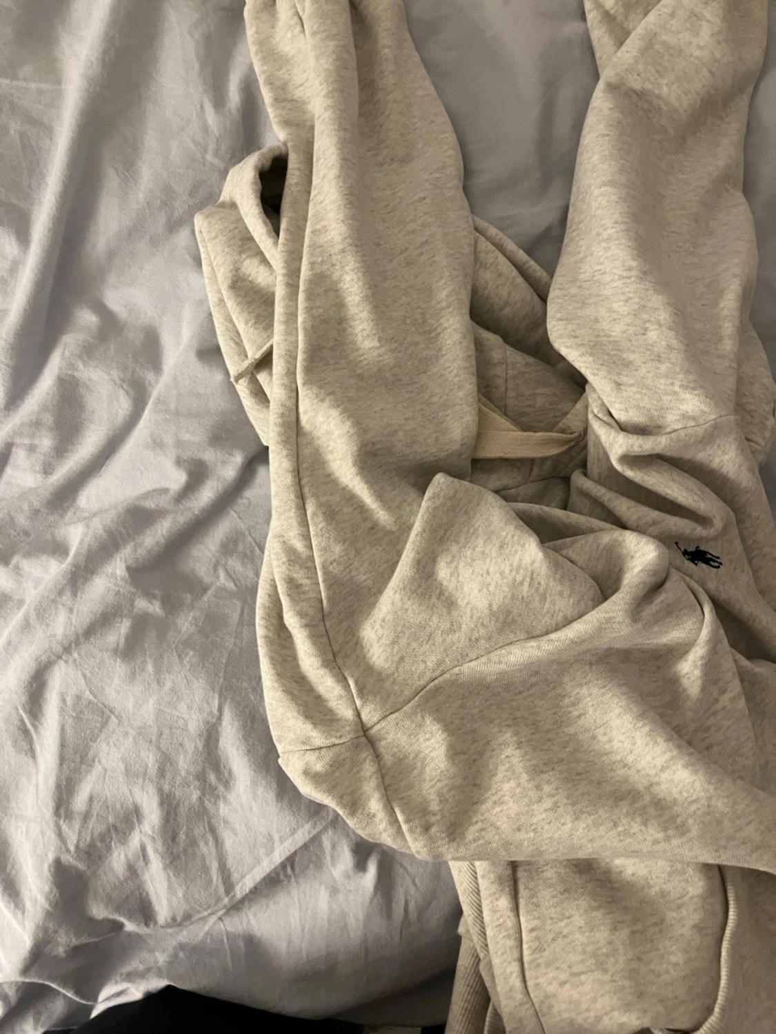 Grå hoodie från Polo Ralph Lauren - 2