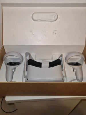Oculus Quest 2 VR-glasögon 256gb - Jag säljer dessa VR glasögon eftersom de inte har använts mer än 5 gånger (under 1 timme ungefär) vilket gör det till i princip nyskick. För fler bilder så är det bara att fråga😃