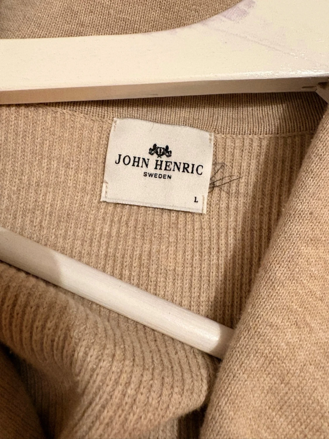 Beige kofta från John Henric - 1