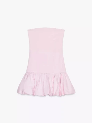 Zara klänning - Jättefin ljusrosa zara klänning. Aldrig använd, skriv till mig om ni vill ha egna bilder på den❣️