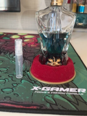 Sampel - 3 ml sampel.