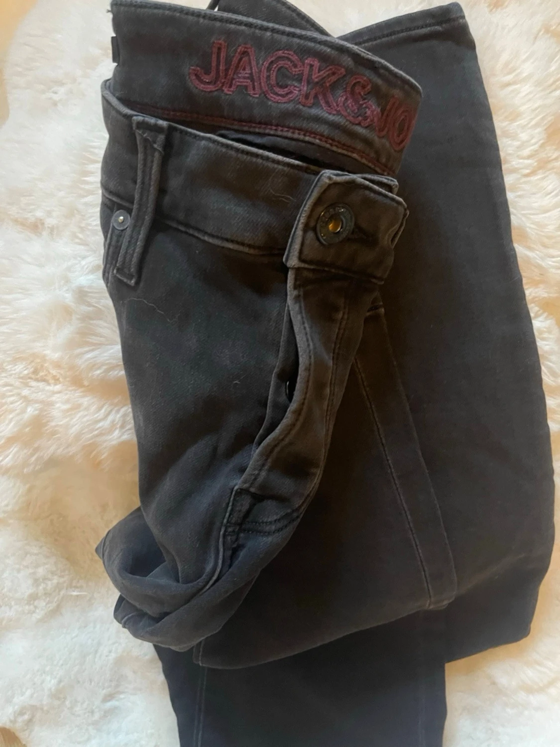 Svarta tapered jeans från Jack & Jones - 5