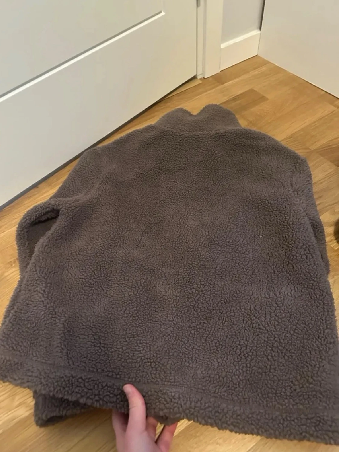 Brun teddyjacka med dragkedja - 1