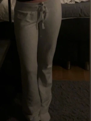 Nelly cozy chill pants - Super fina mjukis byxor från Nelly strl s men passar också m,rätt använda men fof fint skick