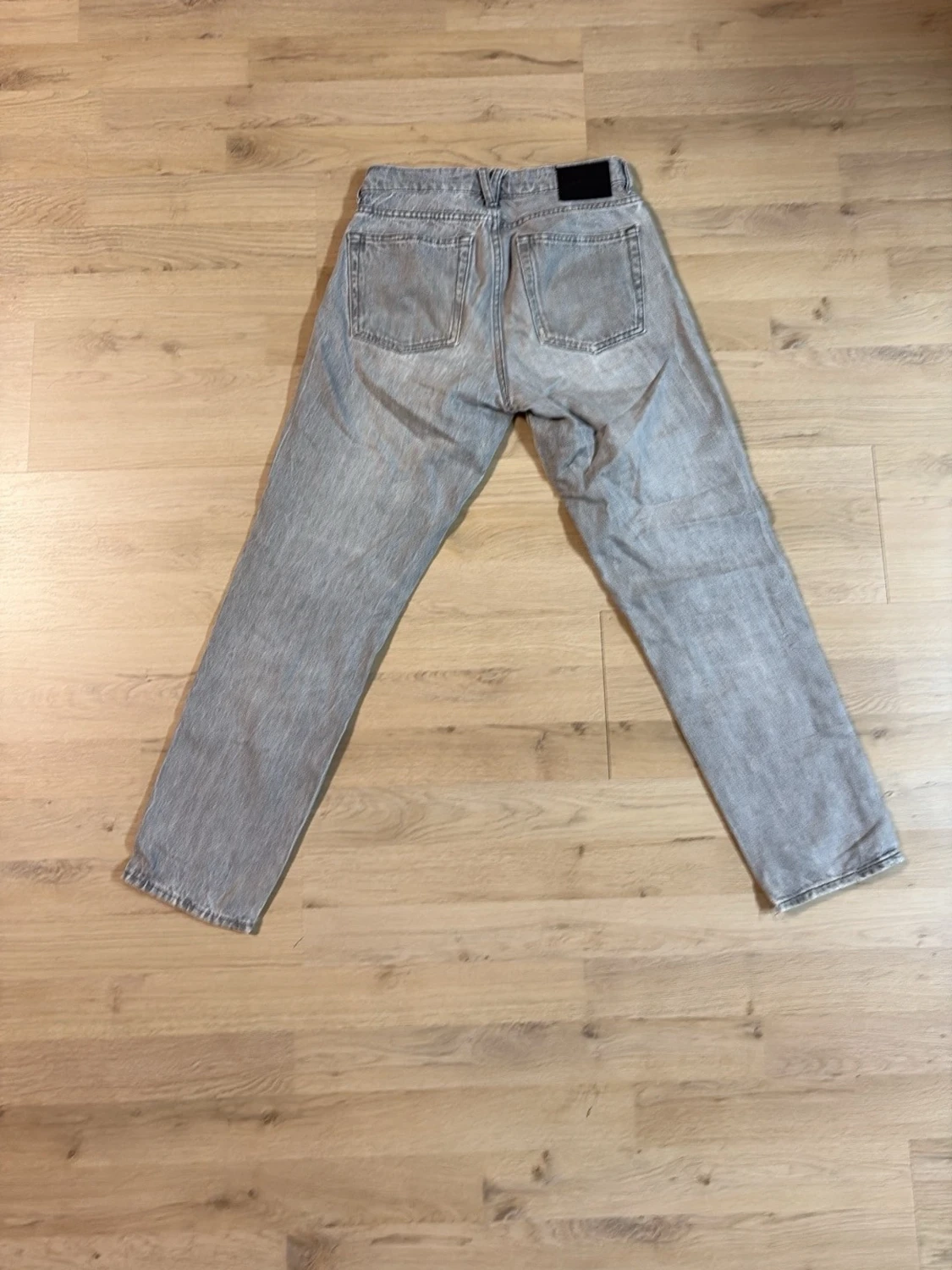 Grå raka jeans från Vailent - 1