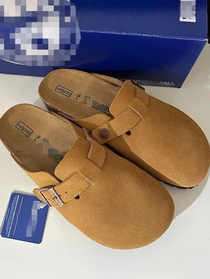 Birkenstocks - Skriv i dm vid fråga eller om vi har kvar varan i lagret, pris kan diskuteras!