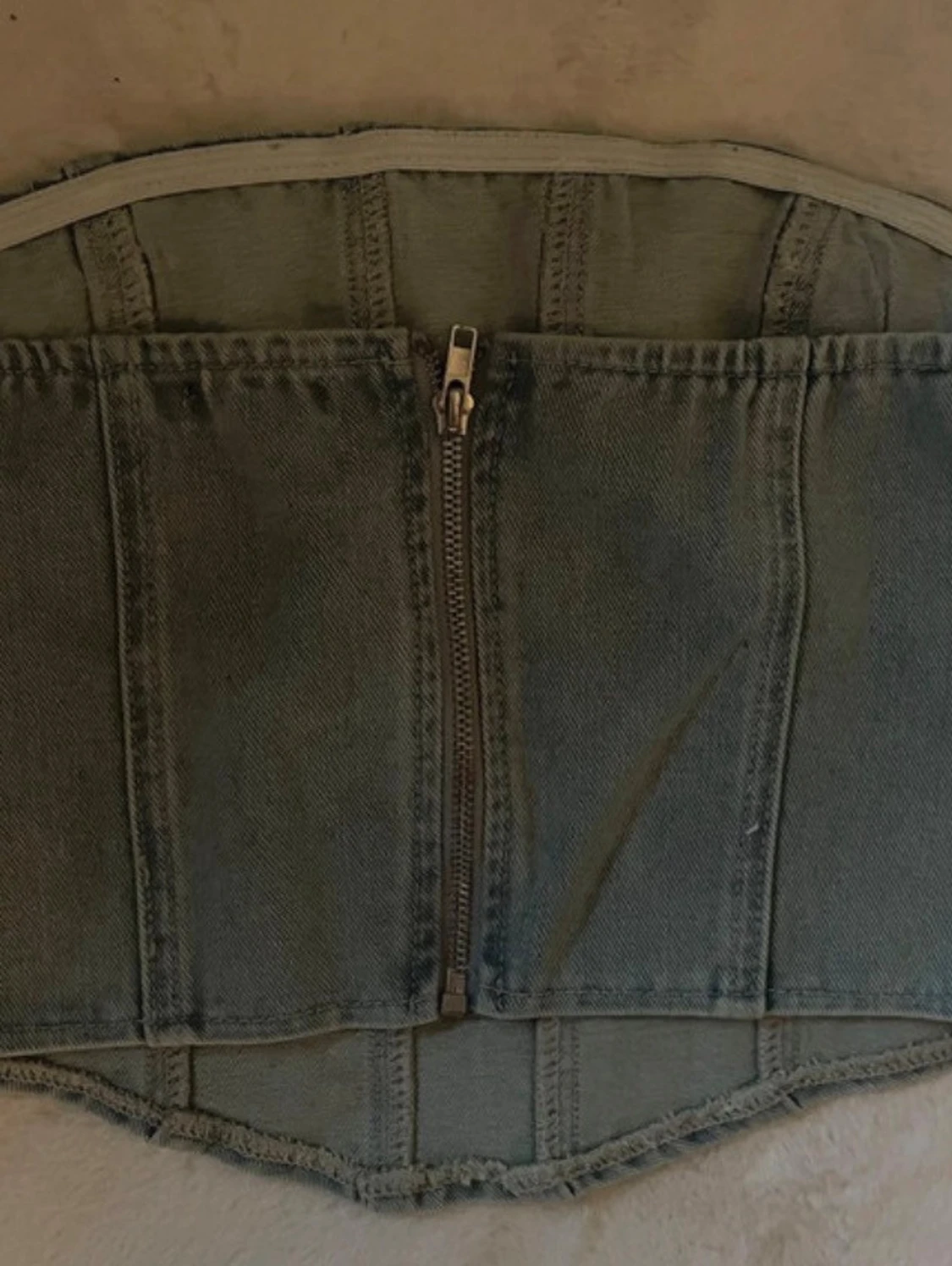 Grå denimkorsett med nitar - 1