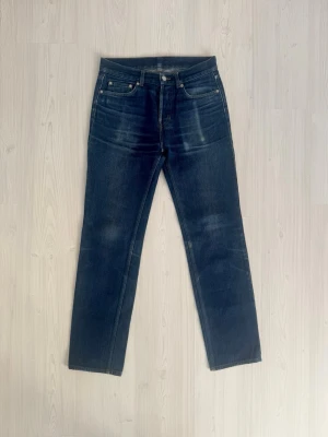 Jeans med fade  - Tja säljer nu ett par selvedge jeans för 499kr! Pris är ej hugget i sten, hör av er i dm vid funderingar 🙌