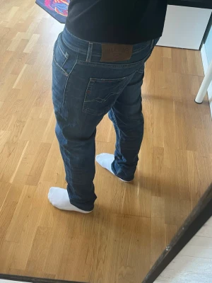 Replay Grover jeans  - Replay Jeans | Bra skick | Storlek 33/34 | Pris - 499kr | Modellen är ca 181cm lång | Hör av dig vid minsta fråga eller fundering!!