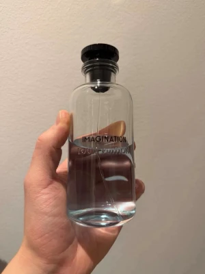Louis Vuitton Imagination 30ml dekant/sample - Säljer 30ml sample av denna grymma doft. Frakt kan lösas privat för en billigare peng. Kvitto finns vid behov!