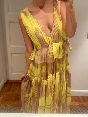 Lång klänning  - Säljer denna lång klänning☀️☀️☀️