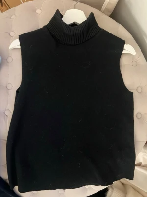 polo tröja  - snygg polo tröja, aldeig använd!!❤️