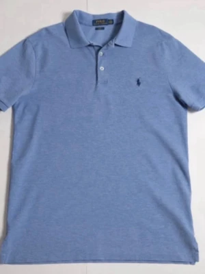 Polo Ralph lauren pike - Polo pike i storlek L i super fint skick använd max 2 gånger. Har tags kvar från köpet, ny pris 1600kr mitt pris 500kr. Hör av er vid frågor. Mvh Luxery closet😊