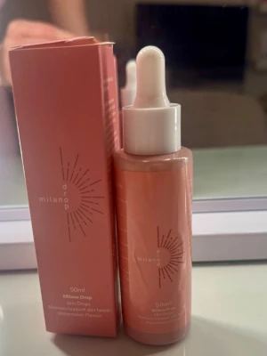 Milano Drop Skin Drops 50ml - Drops du dricker för att bli naturligt brunare o bronzare, helt ny endast öppnad. Råkade köpa två då denne blev över. Vattenmelon smak