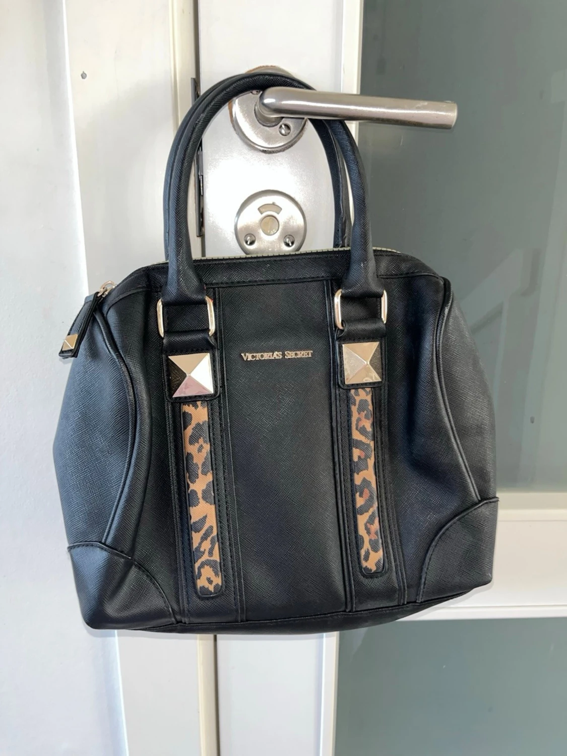 Svart handväska från Victoria's Secret