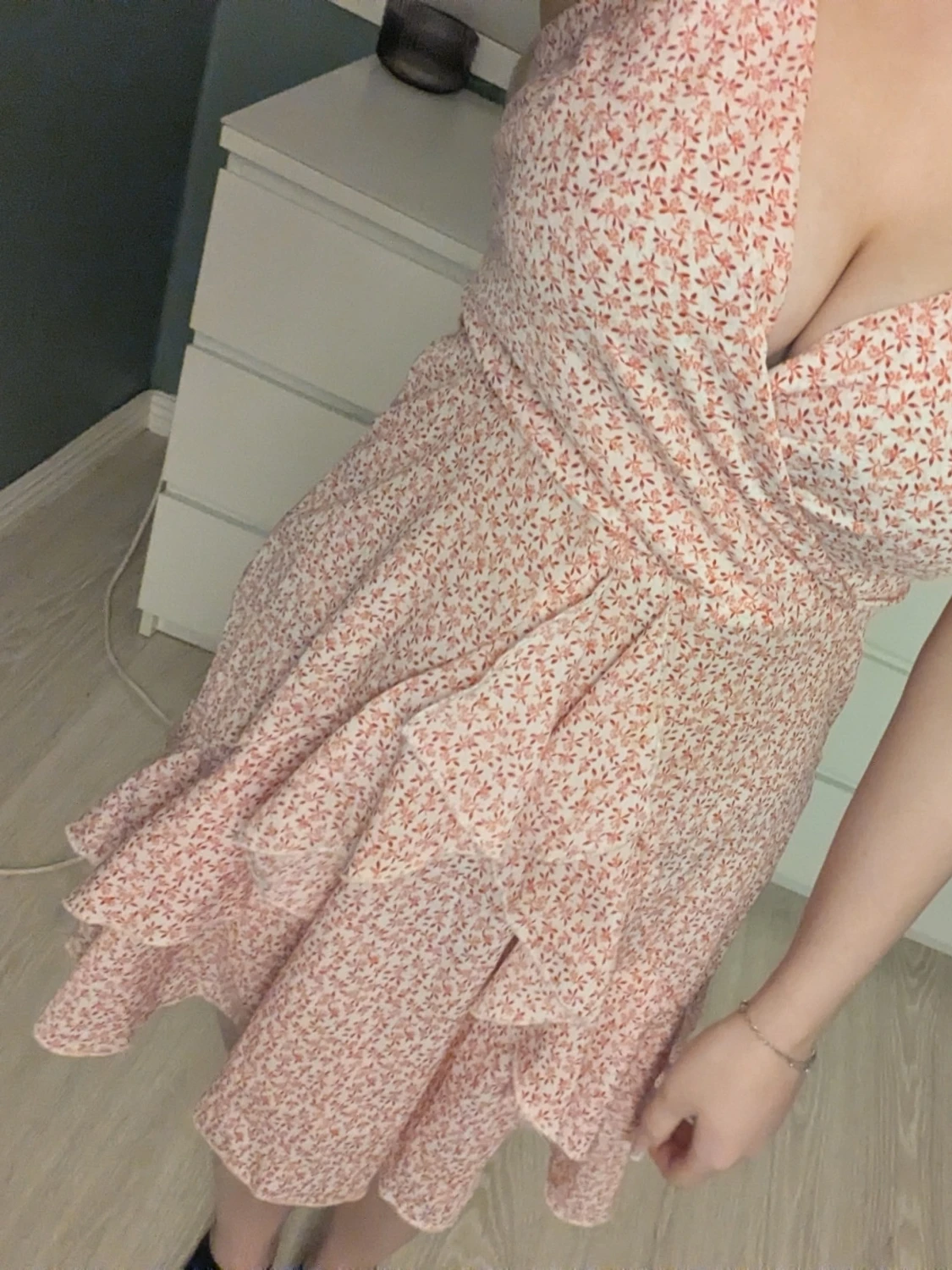 Blommig klänning  - 1