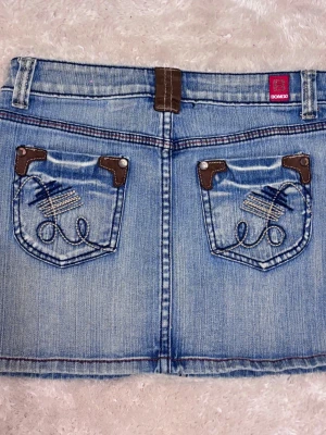 Vintage skirt - Vintage mini skirt size xxs/xs. Good condition. Has leather details (idk if it’s real) 