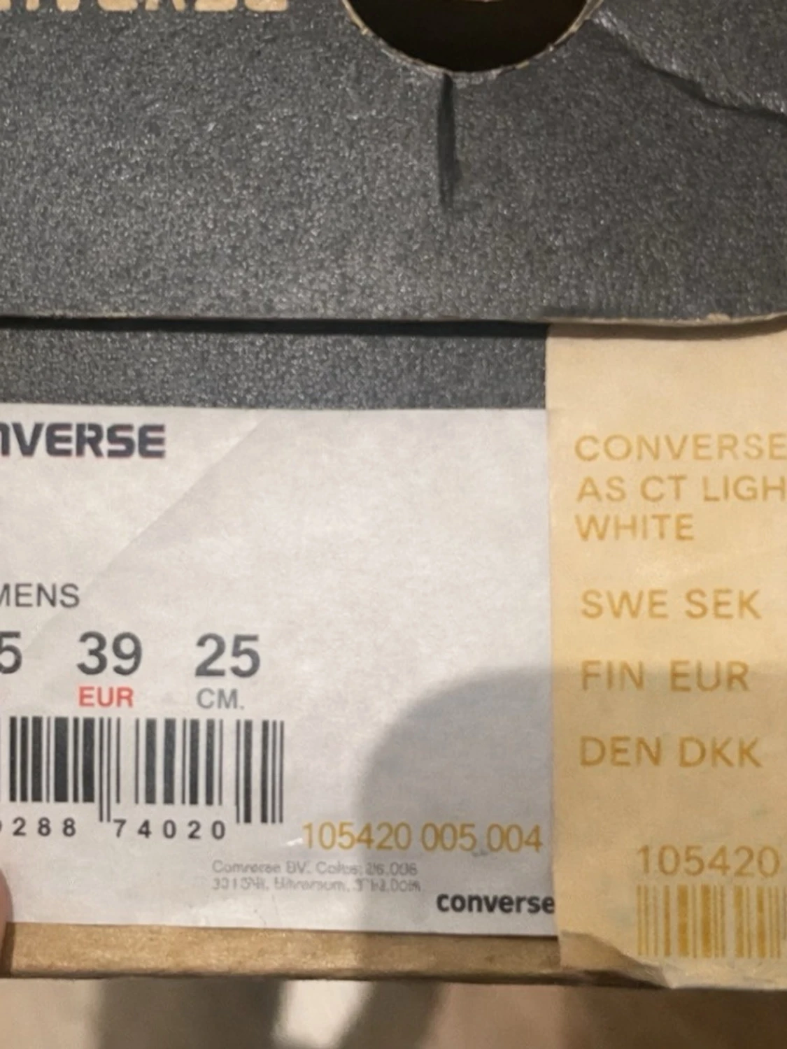 Vita Converse All Star high tops helt nya - 4