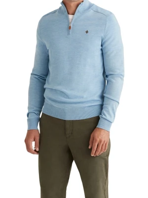 Ljusblå halfzip från Morris - Snygg ljusblå stickad tröja från Morris med halvzip och liten broderad logga på bröstet. Tröjan har ribbade muddar och krage, perfekt för lager-på-lager. Materialet känns mjukt och följsamt. Nypris ligger runt 1700, knappast använd. Kom privat vid funderingar eller prisförslag!🤩😀