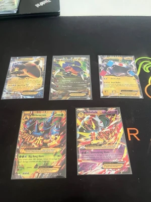 Pokémon kort - Säljer dessa för enbart 800! Skriv dm för fler bilder eller funderingar!