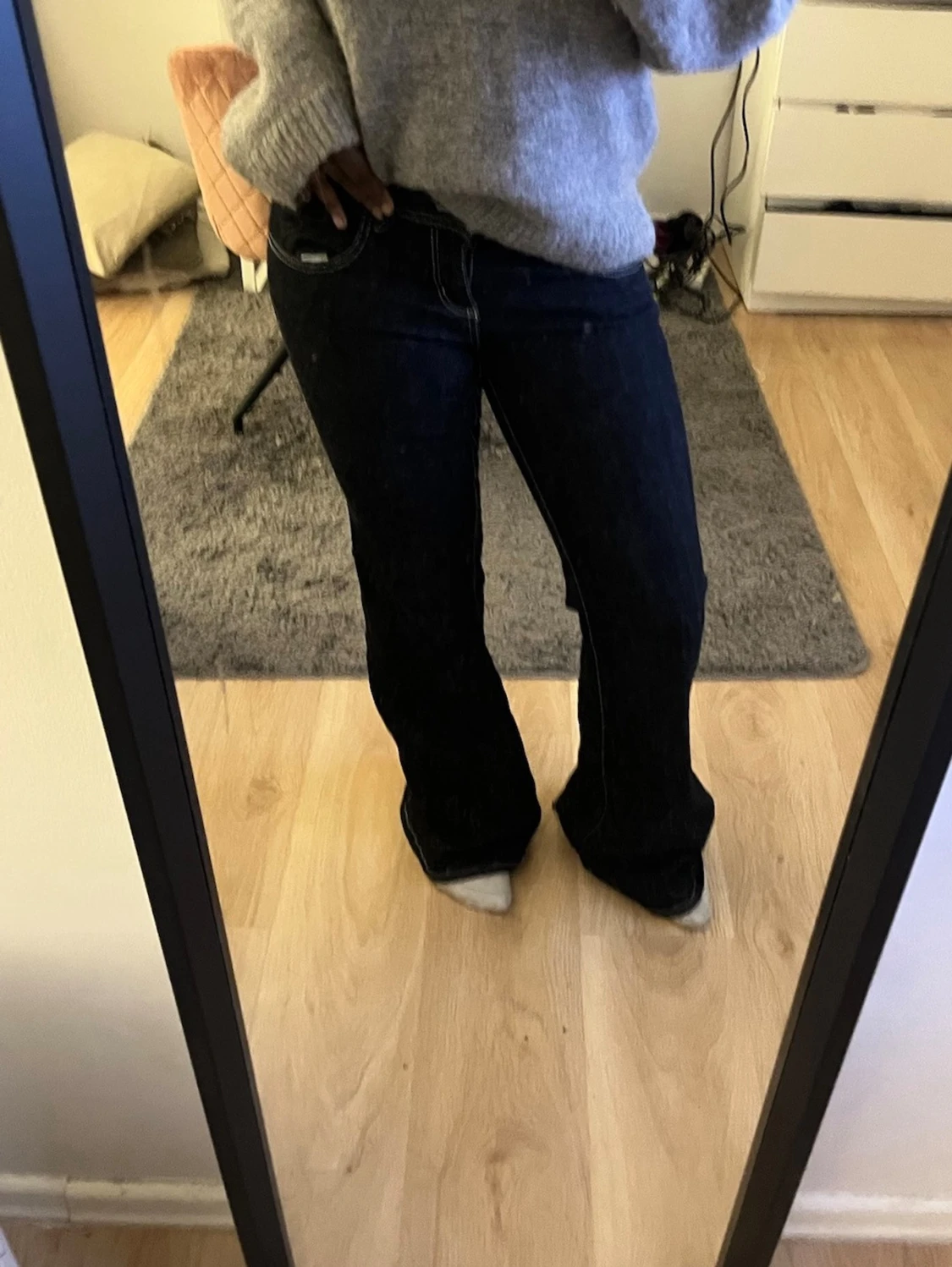 Mörkblå bootcut jeans