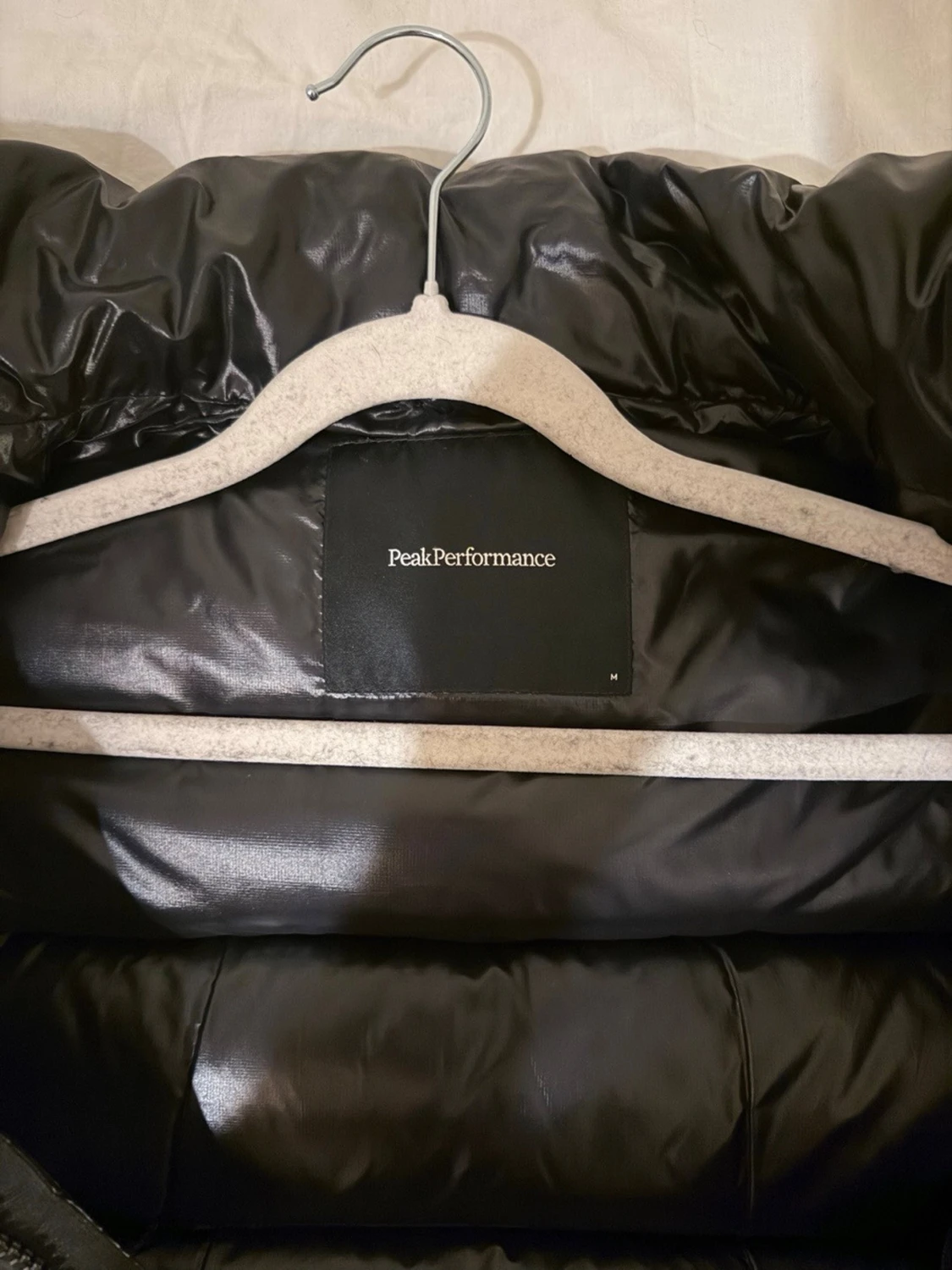 Svart dunväst från Peak Performance - 2