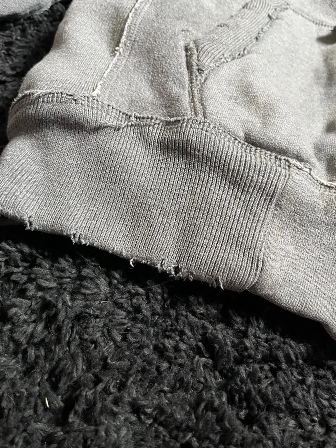 Grå hoodie från Abercrombie & Fitch - 3