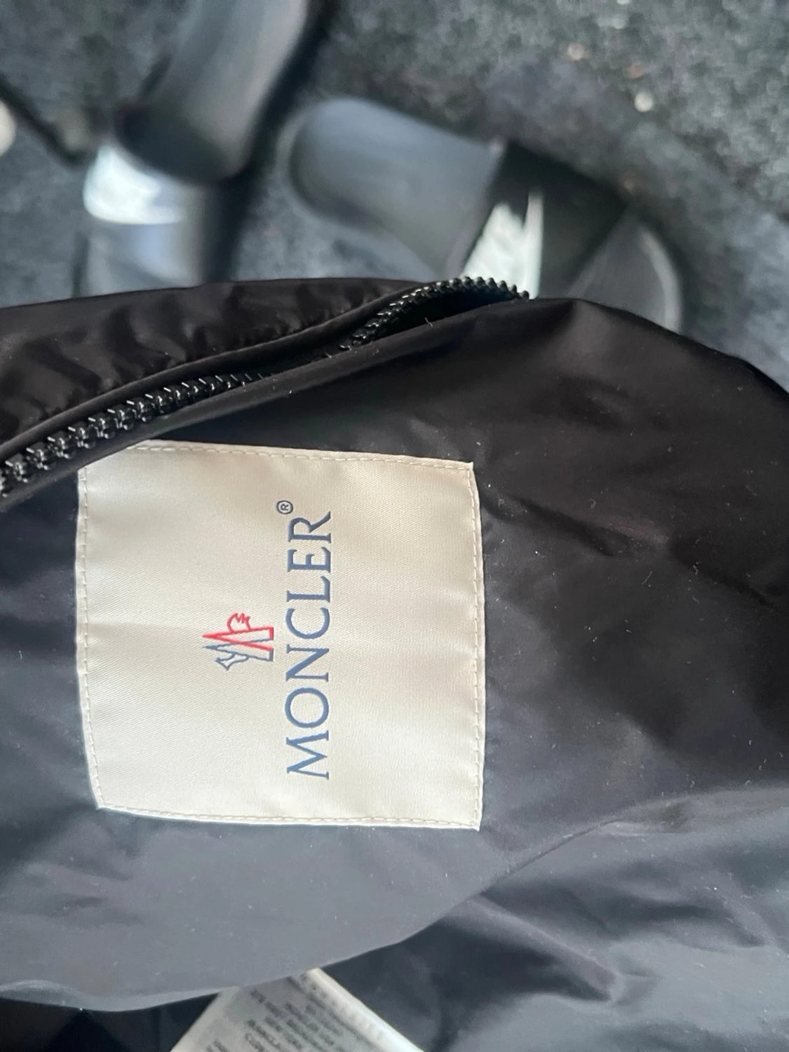 Svart vårjacka från Moncler - 3