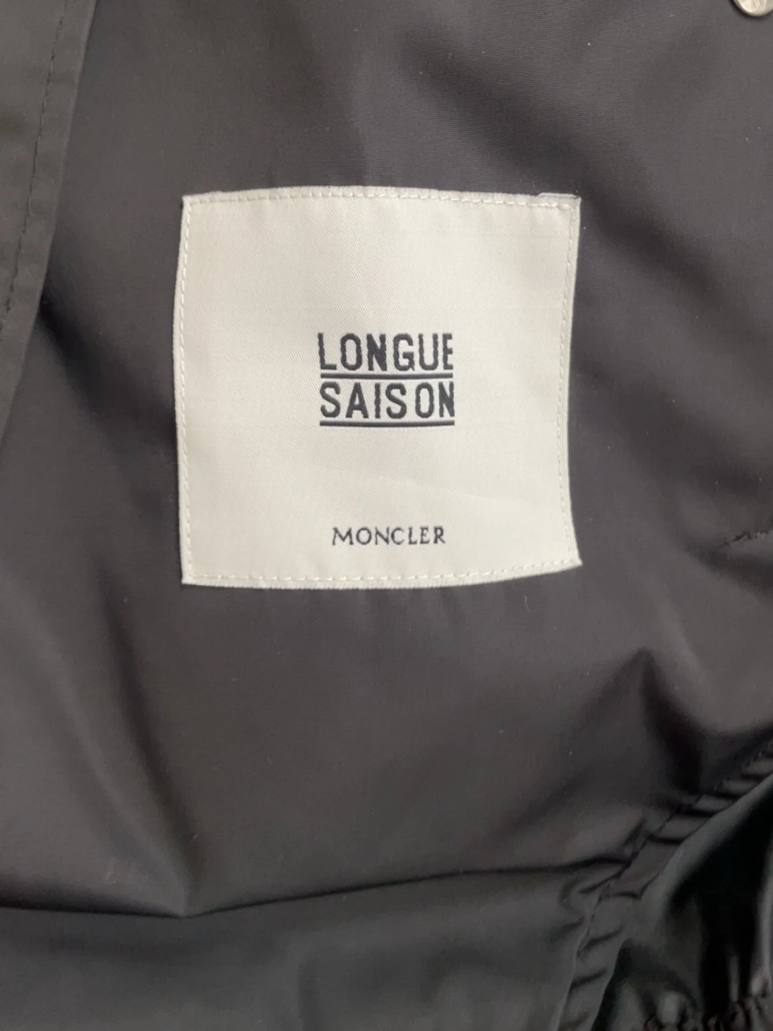 Svart vindjacka från Moncler nfc funkar - 3