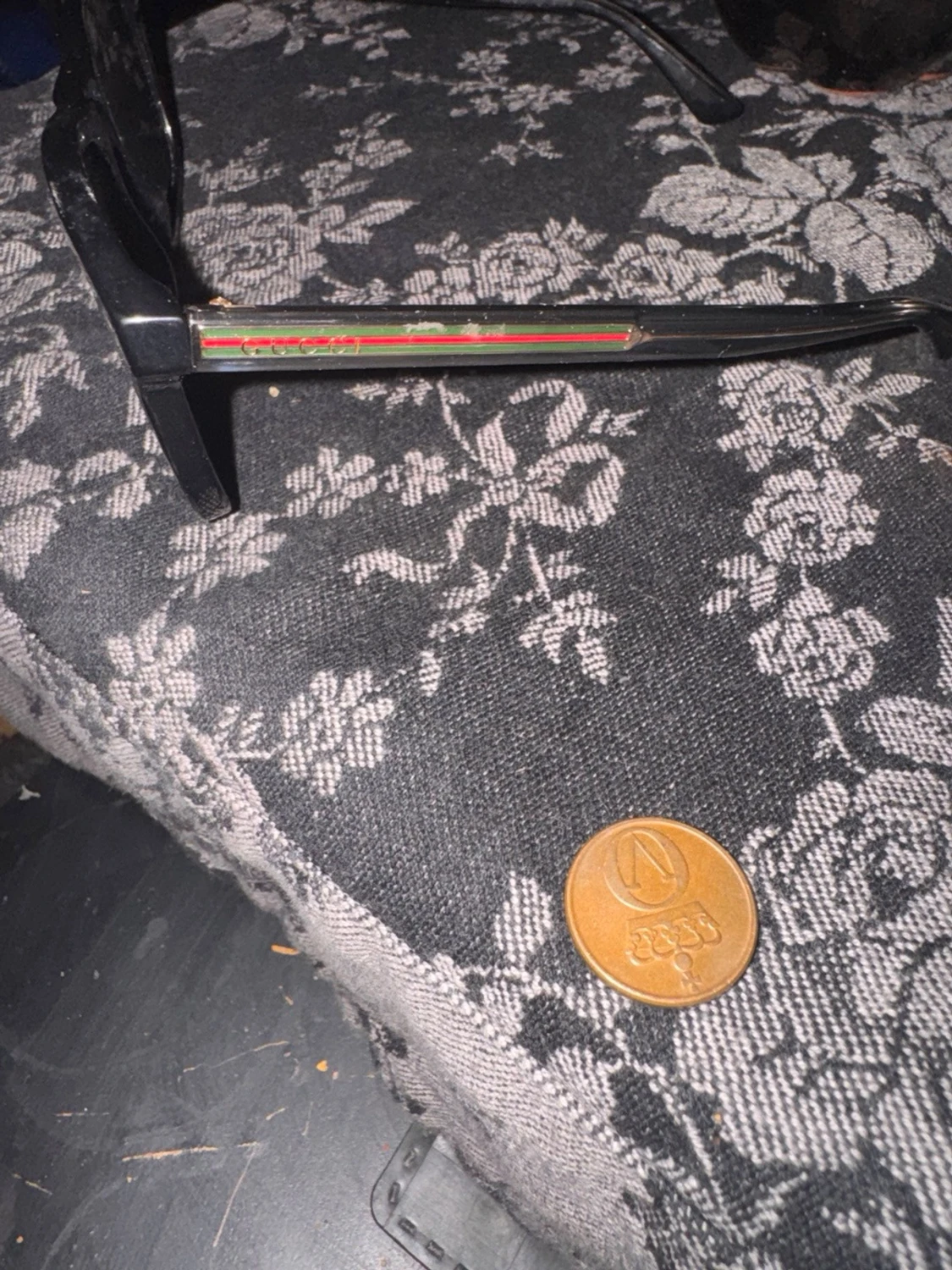 Svarta solglasögon från Gucci - 1