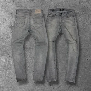 Jack & Jones jeans Slim/Glenn - Säljer dessa snygga jeansen från Jack & Jones | W30 L34 | modell: Slim/Glenn | skick: 8/10, inte nyskick | Hör av er vid frågor, pris kan diskuteras vid snabb affär 🤝