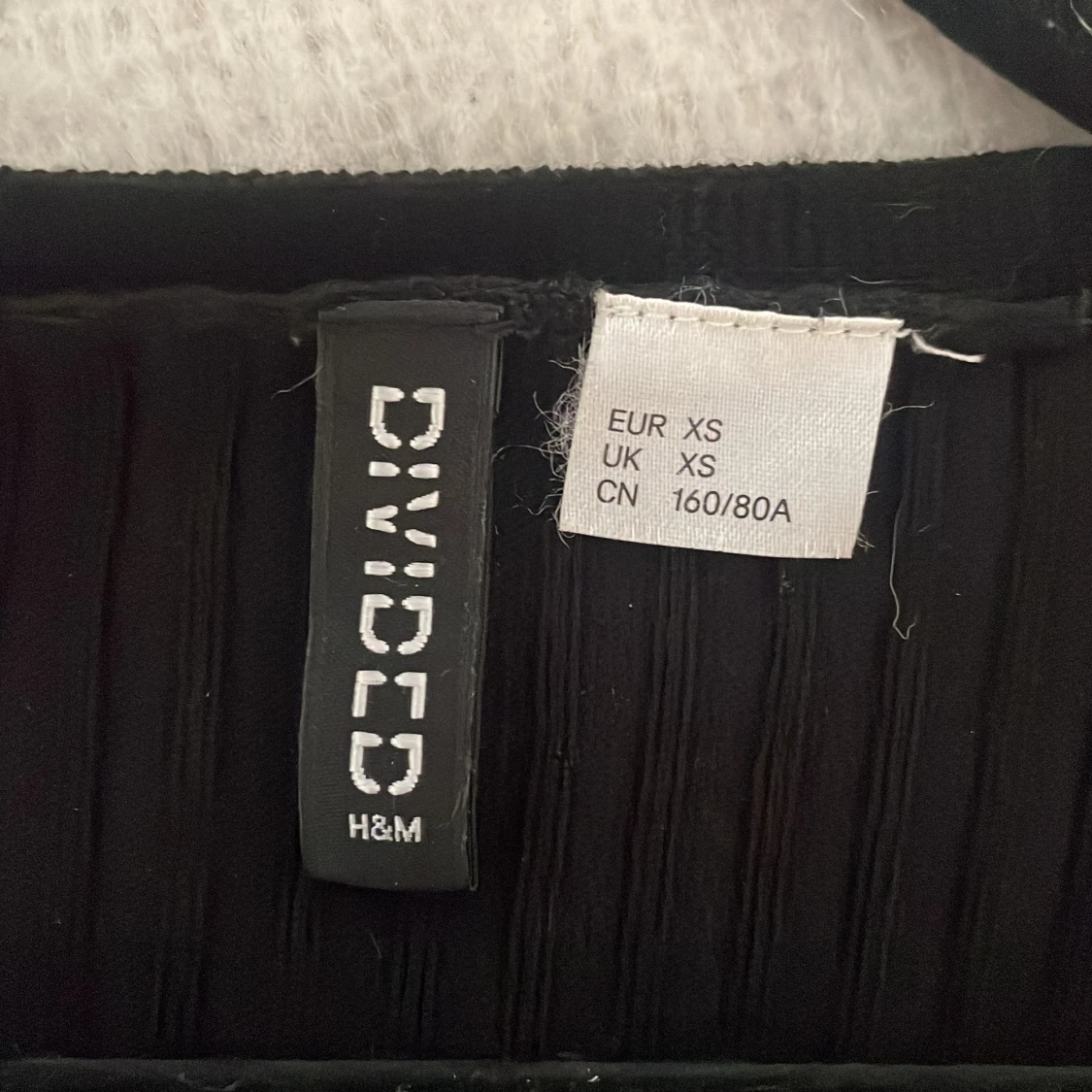 Svart ribbad kofta från H&M - 3