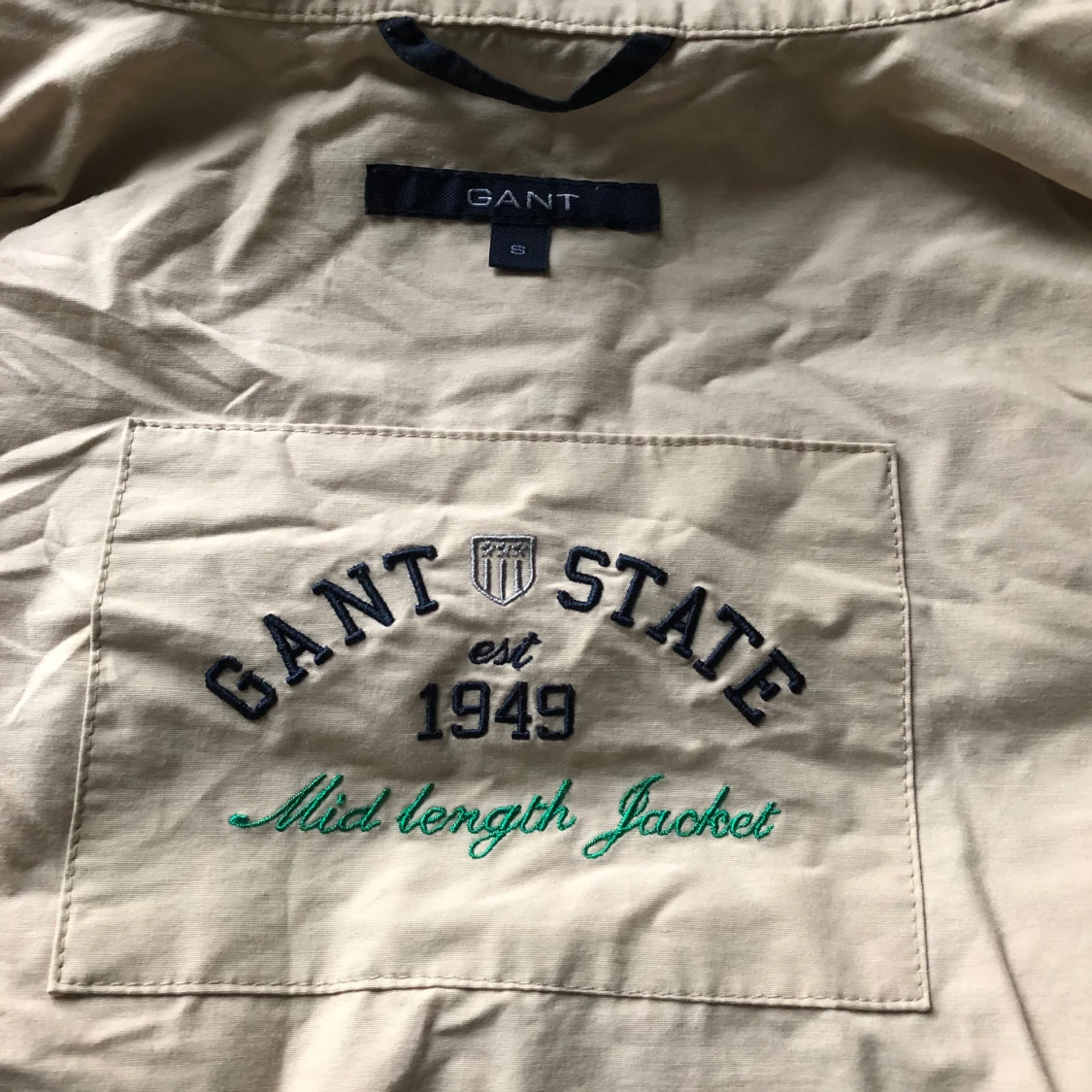 Beige jacka från Gant - 1