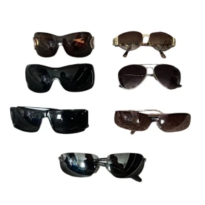 Solgalsögon - 75kr styck inga bud mottagna. Rabbat vid köp av fler