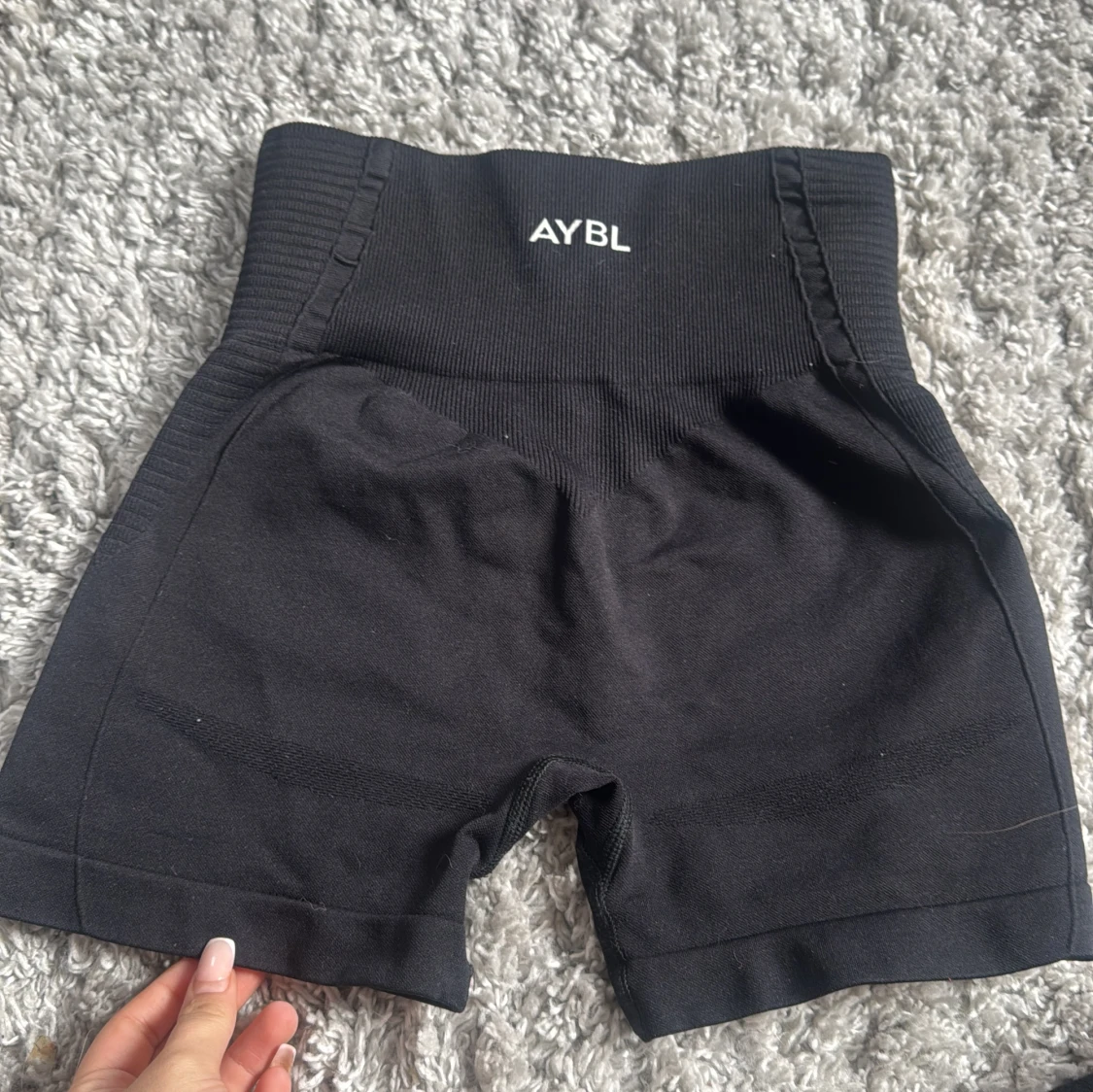 Svarta träningsshorts från AYBL