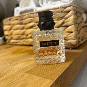 Born in Roma- Valentino - Parfym från Valentino 30 ml. Ca 10 ml kvar. 