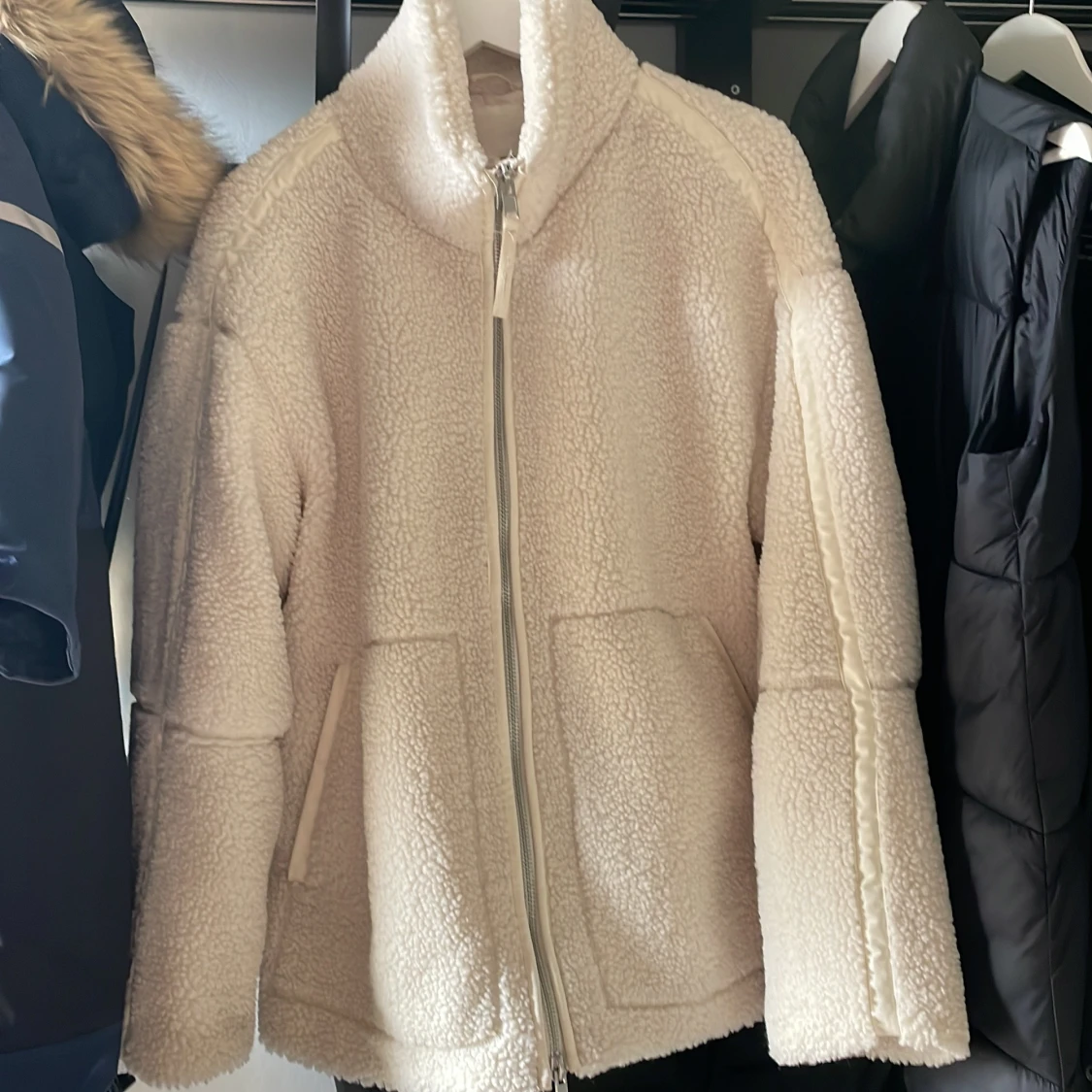 Beige teddyjacka - 1