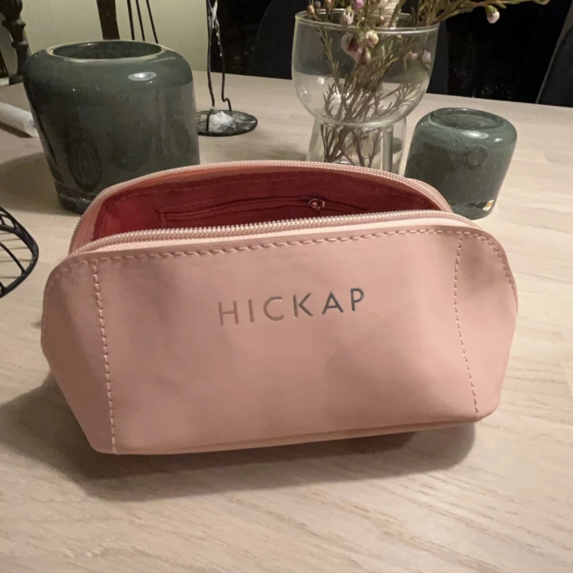 Rosa necessär från Hickap