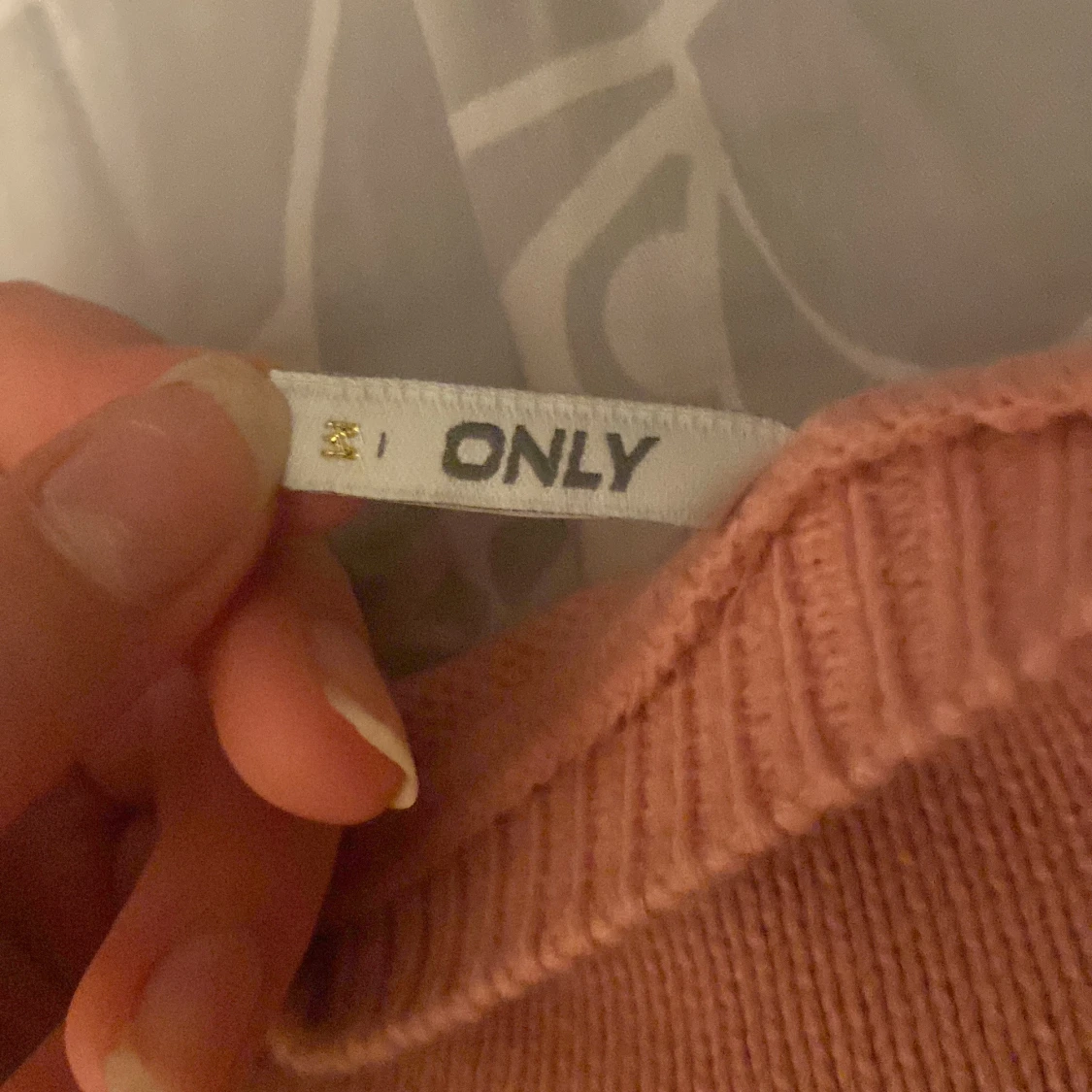 Stickat tröja från only!  - 91