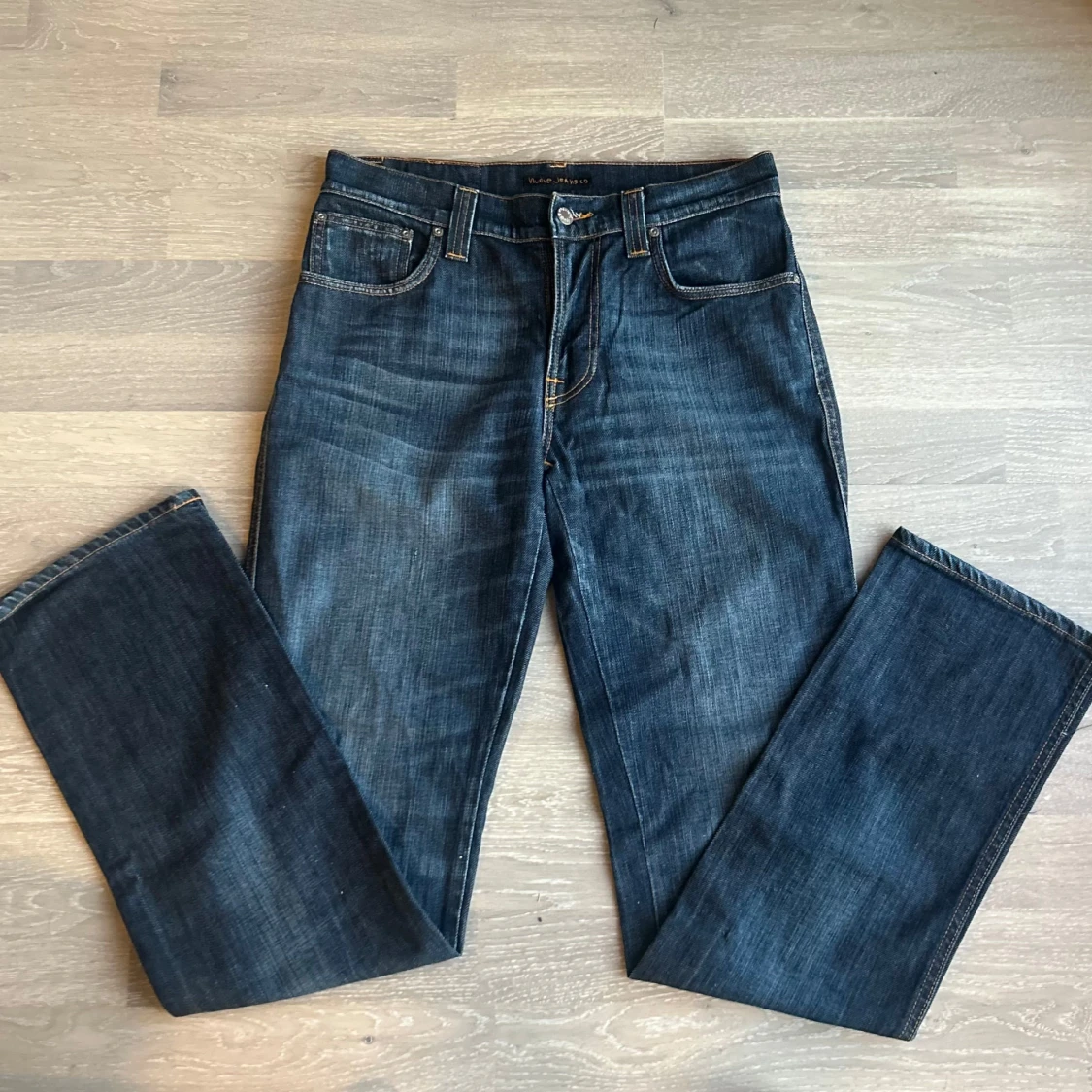 Mörkblå Nudie Jeans slim Jim 