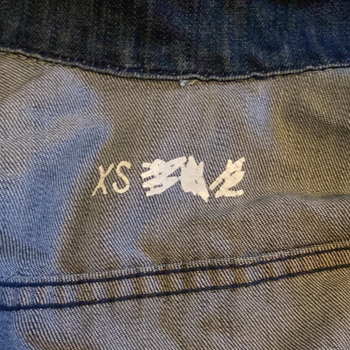 Mörkblå jeansjacka i XS - 2