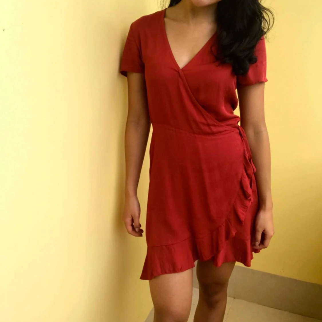 Röd omlottklänning från FAYT